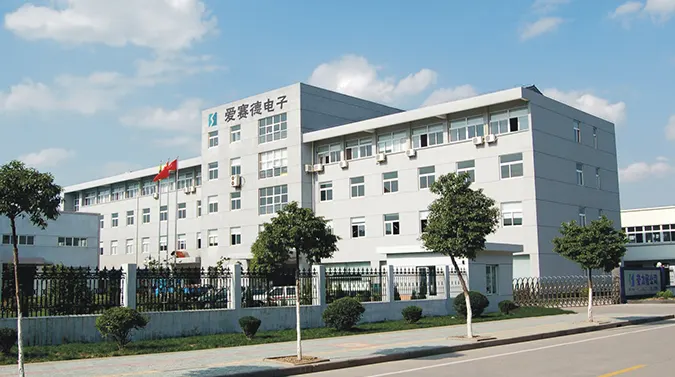 Rólunk